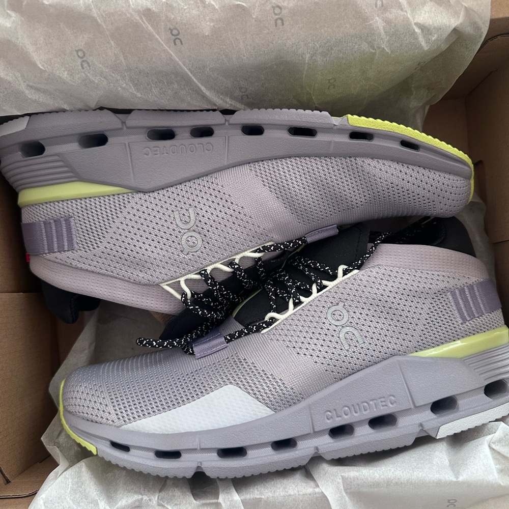 On Running Cloudnova Shoes Pearl/Zest 9.5 Women’s